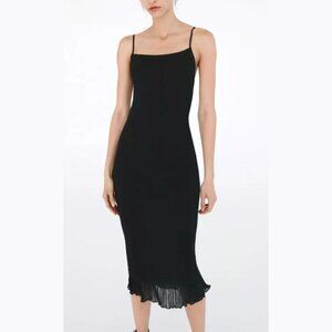Zara Ribbed Contrast Pleated Hem Midi Dress Black